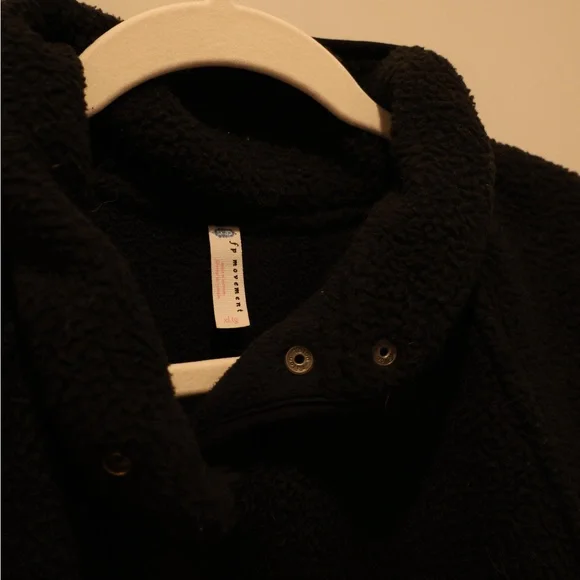 Black free people movement ( Hit the slopes jacket) - Picture 3 of 4